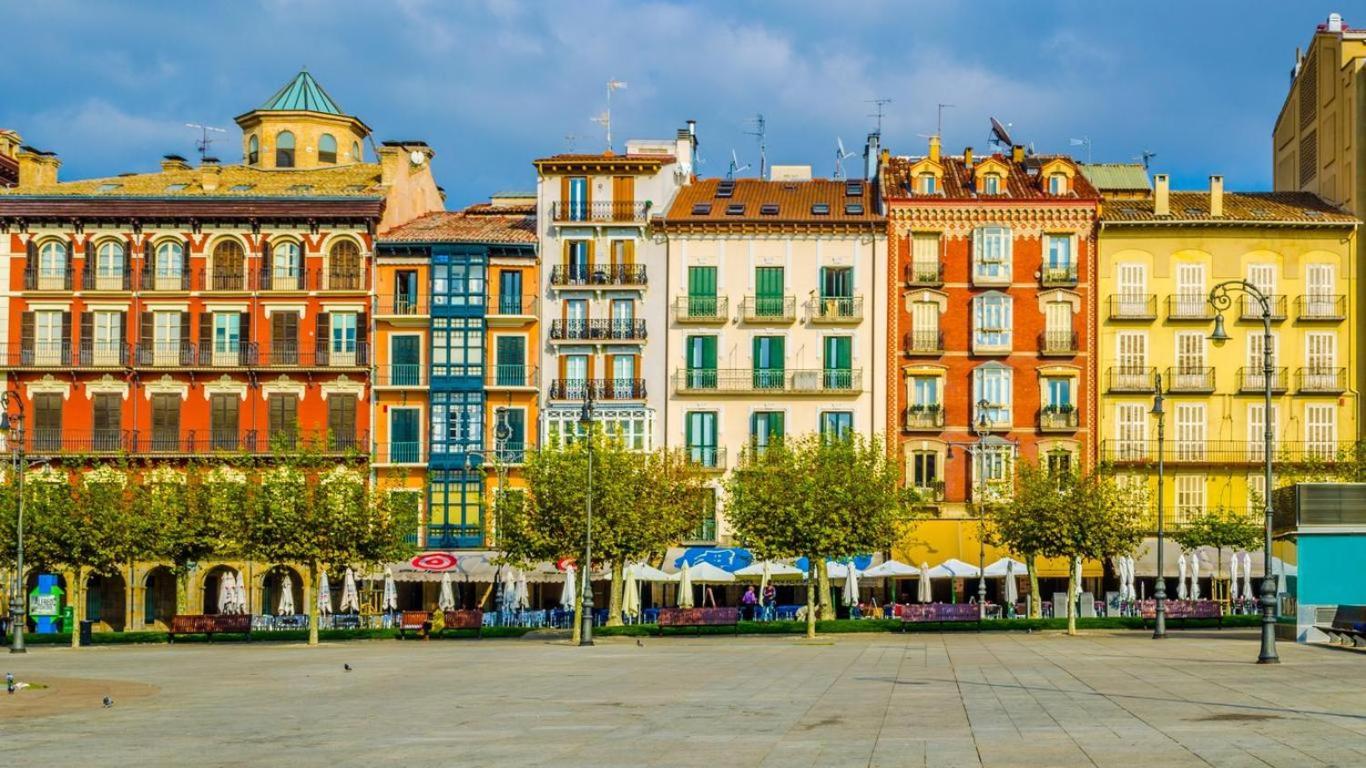 Espacioso Apartamento En El Centro De Pamplona Dış mekan fotoğraf